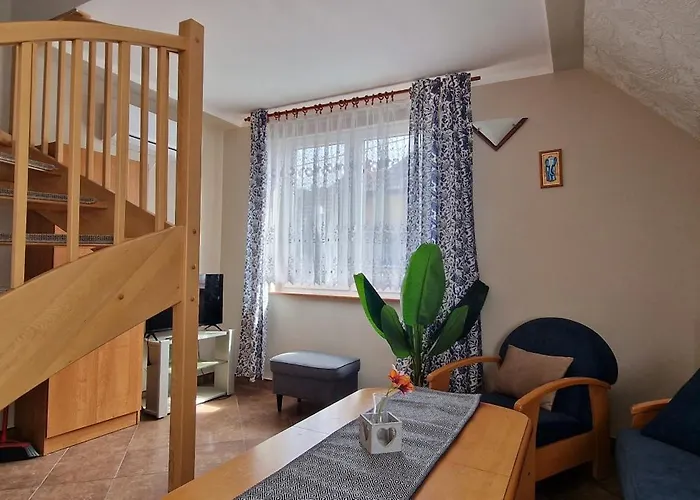 Liliowy Zakatek Дембки